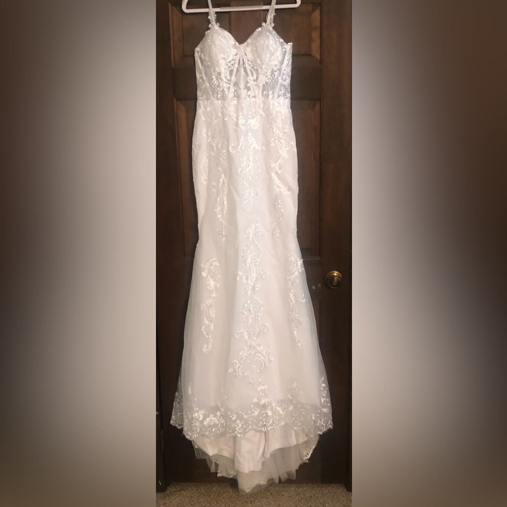NWOT Shein White Lace Spaghetti Strap Mermaid Bridal Dress size S / 6 zip close